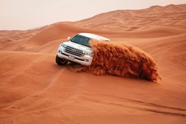 Desert Safari Dubai tour by Instasky Tourism